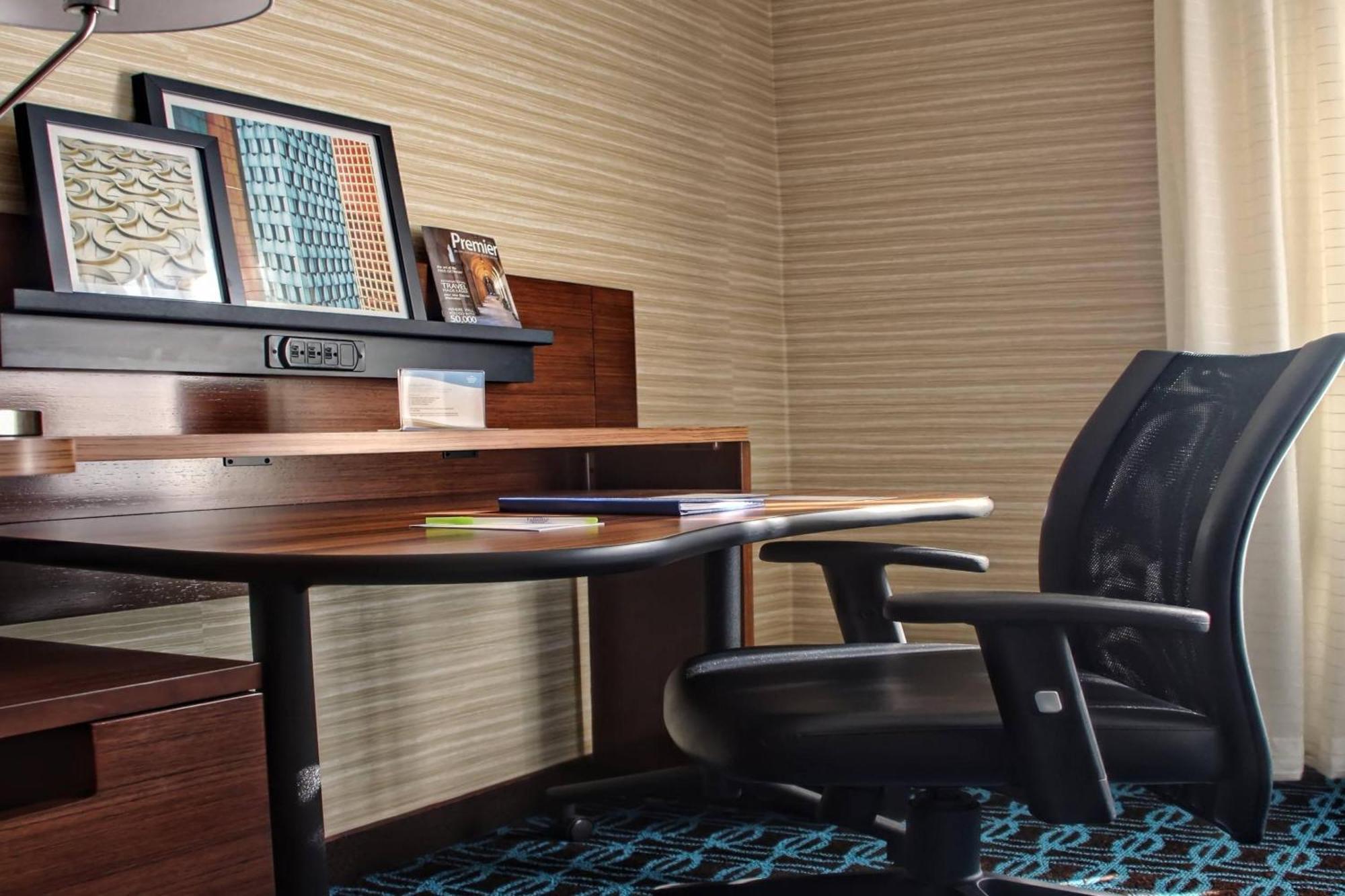 Fairfield Inn & Suites By Marriott Reading Wyomissing Bagian luar foto