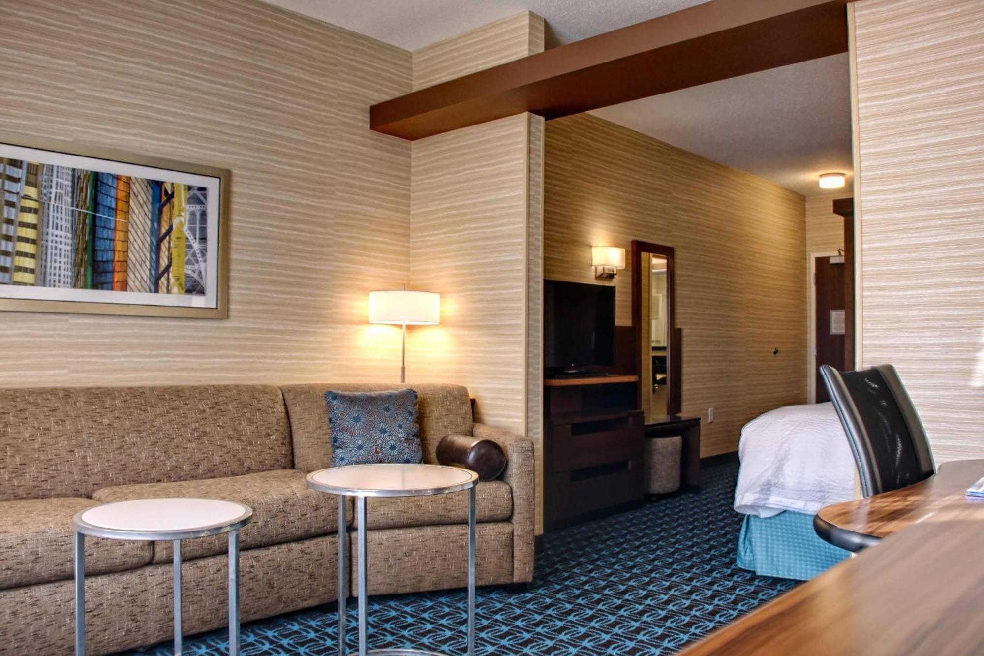Fairfield Inn & Suites By Marriott Reading Wyomissing Bagian luar foto