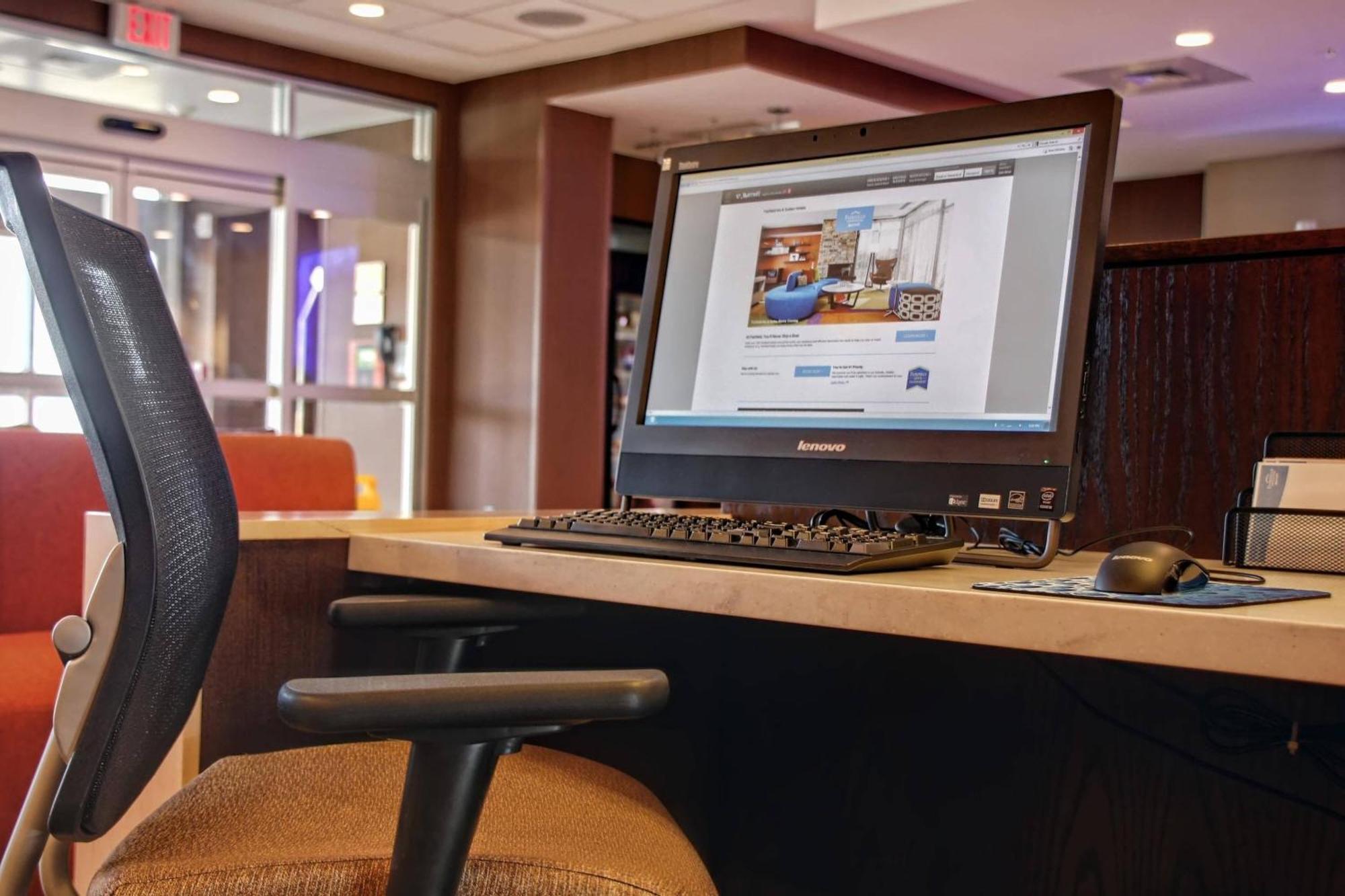 Fairfield Inn & Suites By Marriott Reading Wyomissing Bagian luar foto