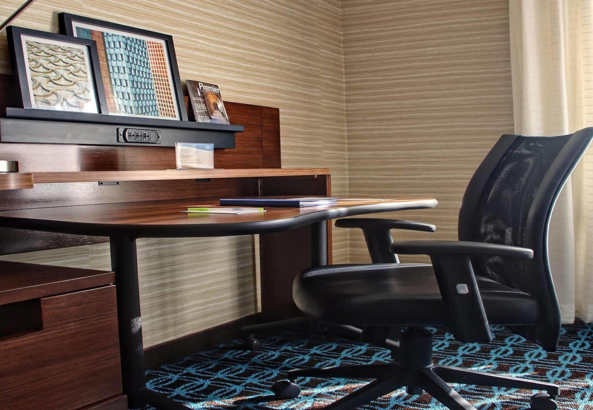 Fairfield Inn & Suites By Marriott Reading Wyomissing Bagian luar foto